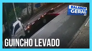 Caminhão guincho do ‘rei do precinho’ é levado por assaltantes em Osasco, São Paulo