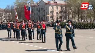 Парад Победы в Череповце собрал 12 тысяч человек