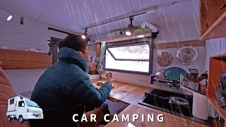 [Winter car camping] A rainy and snowy night. Light truck camper. 201