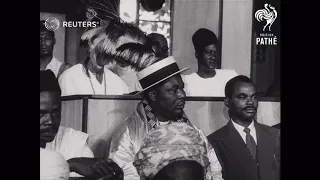 NIGERIA : ROYAL TOUR::Queen at garden party (1956)