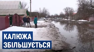 У селі на Черкащині щороку вулиця перетворюється на "озеро"