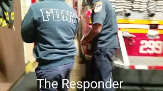 [FDNY] FULL HOUSE RUN - ENGINE 299 & SPARE TOWER LADDER 152 TURNOUT