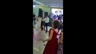 Танец невесты с отцом и женихом на узату