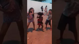 Olha aí os meninos de araci mandando dança 😂😂😂😂😂