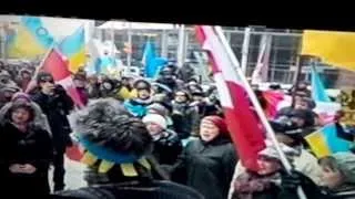 2014-02-15 Ukrainians protesting in Toronto