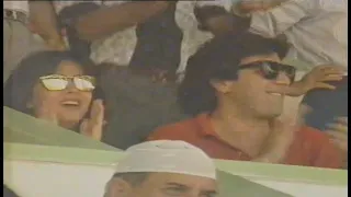 Imran Khan vs Kapil Dev I BOWLED I Stump Uprooted but No-ball I Ind v Pak