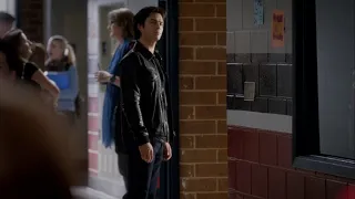 TVD 4x8 - Damon goes talk to Elena at school | Delena Scenes HD