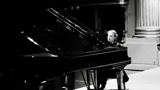 Beethoven: Piano Sonata No. 28, Op. 101 / Maurizio Pollini (1982.8.21 Salzburg)