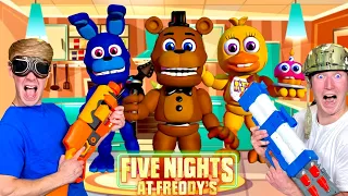 FIVE NIGHTS AT FREDDY'S INSIDE PAPA JAKE HOUSE!