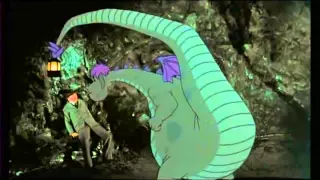 Pete's Dragon: Hoagy in Elliott's cave