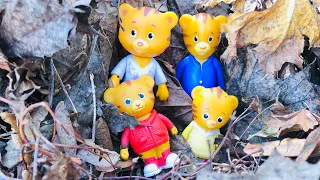 Daniel Tiger Toys Spring Leaves Hiding Game for Kids Toddlers