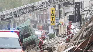 Zwei Gebäude in Lille eingestürzt: Retter suchen nach verschüttetem Arzt