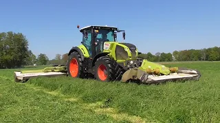 Mowing silage with Claas