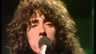 Roger daltrey - Giving it all away live HD