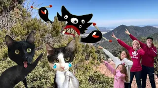 Si Project Playtime fuera en la vida real de camino por el bosque / Videos de gatos Luna y Estrella