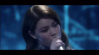 Mia synger ‘Running with the wolves’ - Aurora X Factor 2017