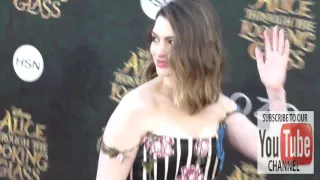 Anne Hathaway at the Premiere Of Disney's Alice Through The Looking Glass at El Capitan Theatre in H