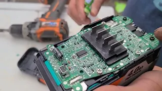 como reparar una batería de taladro haciéndole reseteandolo y limpieza