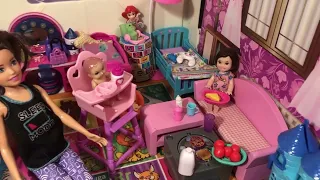 Barbie Skipper Opiekunka |  Babysitter | Bajki dla dzieci po Polsku | Zabawa i świat Barbie