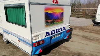 Обзор европейского прицепа-дачи Adria Unica 4-5 мест с франц.кроватью Шедевр