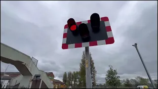 **misuse** Hoylake Level Crossing (Merseyside)