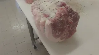 Salatura culatello e fiocchetto.