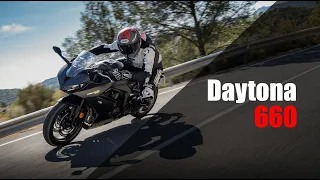 TEST TRIUMPH DAYTONA 660 : ERREUR STRATÉGIQUE OU GÉNIE MARKETING ?