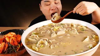 설날에는 역시 담백한 국물이 맛있는 떡만두국 먹방~! 리얼사운드 ASMR Mukbang(Eating Show)