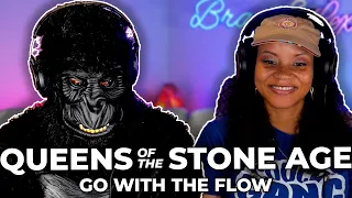 GORILLA REACTS!🎵 Queens Of The Stone Age - Go With The Flow REACTION