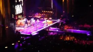 Madonna - La Isla Bonita (Sticky & Sweet Milan 14-07-2009)