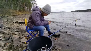 Рыбалка на телескопическую удочку с берега. Верхне-Сысертское водохранилище 2021 год.