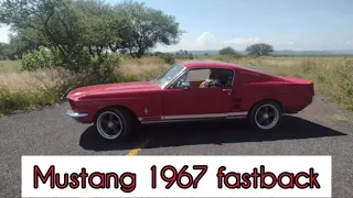 Manejando en Morelia un Ford Mustang Fastback 1967