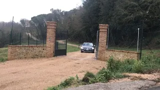 Città della Pieve, Mario Draghi lascia la sua casa in direzione Roma