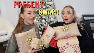 Christmas PRESENT Swap NO BUDGET  ft Anastasia!!😱what my best friend got me for Christmas!!