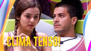 ARTHUR OUVE LAÍS E ESLÔ COMEMORAREM SUA SAÍDA DA PROVA E TIRA SATISFAÇÃO! 😡 | CLICK BBB | BBB 22