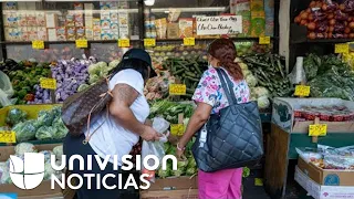 “Todo está caro”: familias recolectan cupones de descuento para ahorrar dinero ante la inflación