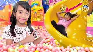 SAMANTHA NAIK PROSOTAN TINGGI DI PLAYGROUND !! SERU BANGET 😍 KOMPILASI VIDEO MAIN TRAMPOLIN