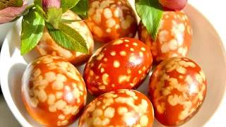 How to paint eggs for Easter 2023 in an original and beautiful way with speckled peas in onion skins