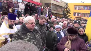 Мелихов В.Г. Прощание с А.Листровым на центральной площади Василькова.