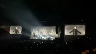 Eva Dahlgren ”Jag klär av mig naken” (Live från Malmö arena den 4:e november 2022).