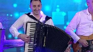 Serif Konjevic - Tebi majko misli lete LIVE VSV (OTV VALENTINO 08.02.2016.)