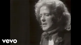 Gilbert O'Sullivan - What's in a Kiss (Official Video)