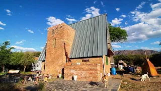 Eligió para vivir un lugar que no figurara en los mapas | Agua cristalina, monte y soledad