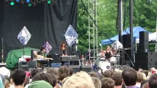 Beach House - Walk in the Park (live)