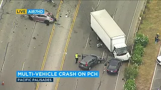 PCH shut down in both directions after multi-vehicle in Pacific Palisades