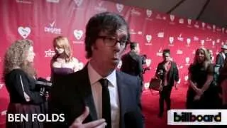 MusiCares 2014 Red Carpet: Carole King, Lady Gaga, Jennifer Nettles, James Taylor & More