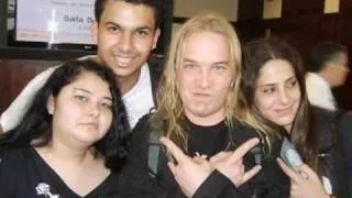 (Nightwish) Emppu Vuorinen and his fan's Uhh ^_^