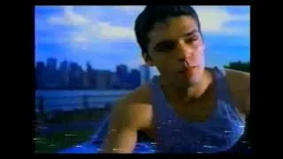 Winterfresh Gum Commercial (2001)