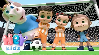 Le foot c'est amusant ! ⚽️🥅 | Chanson du Football | HeyKids en Français