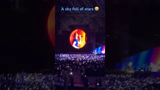 Coldplay live in Singapore: A Sky Full of Stars! 🇸🇬✨